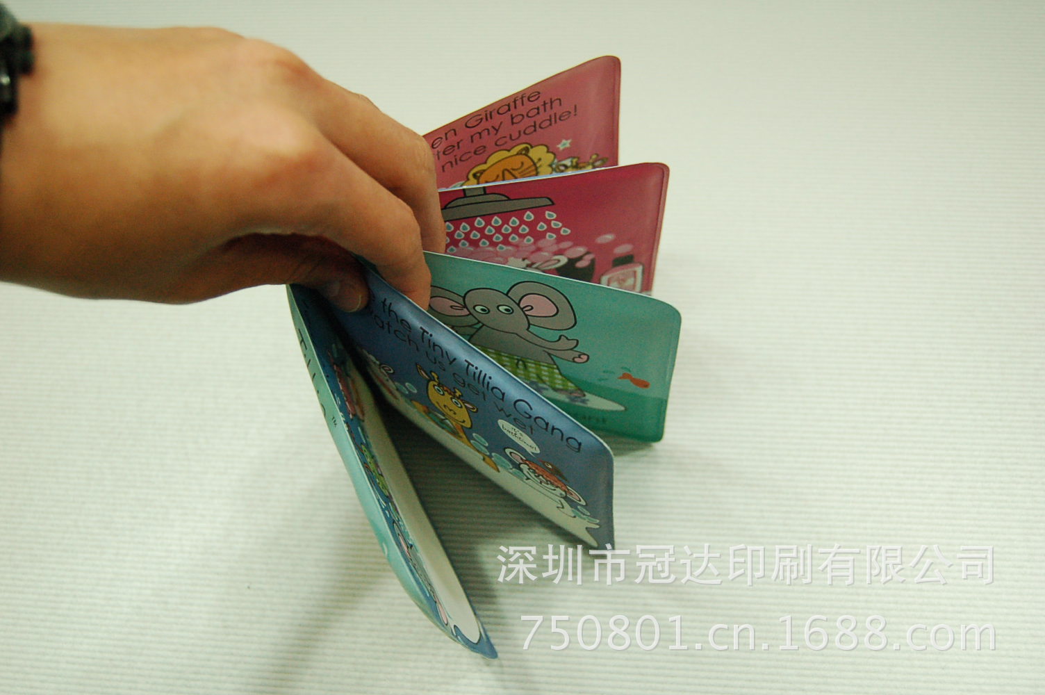 其他塑料制品-卡册,卡套-其他塑料制品尽在阿里巴巴-深圳市冠达印刷