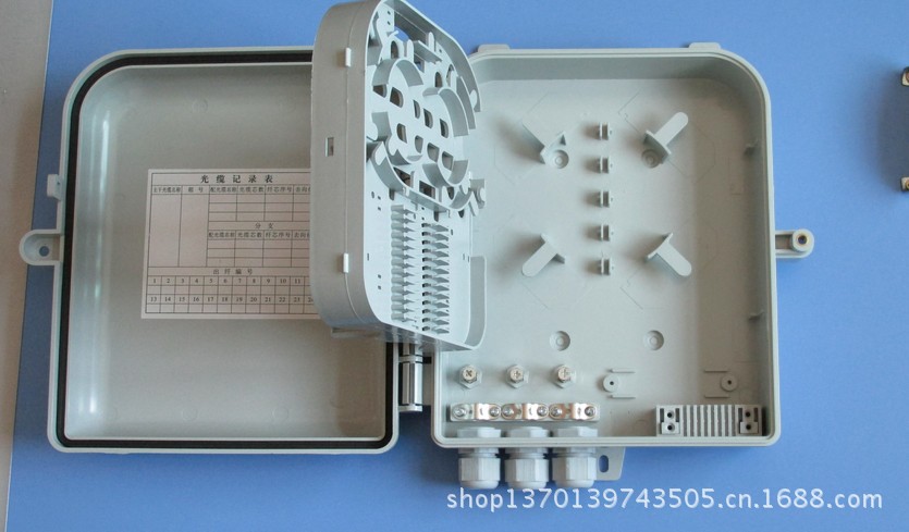 12芯分纤箱内部图片