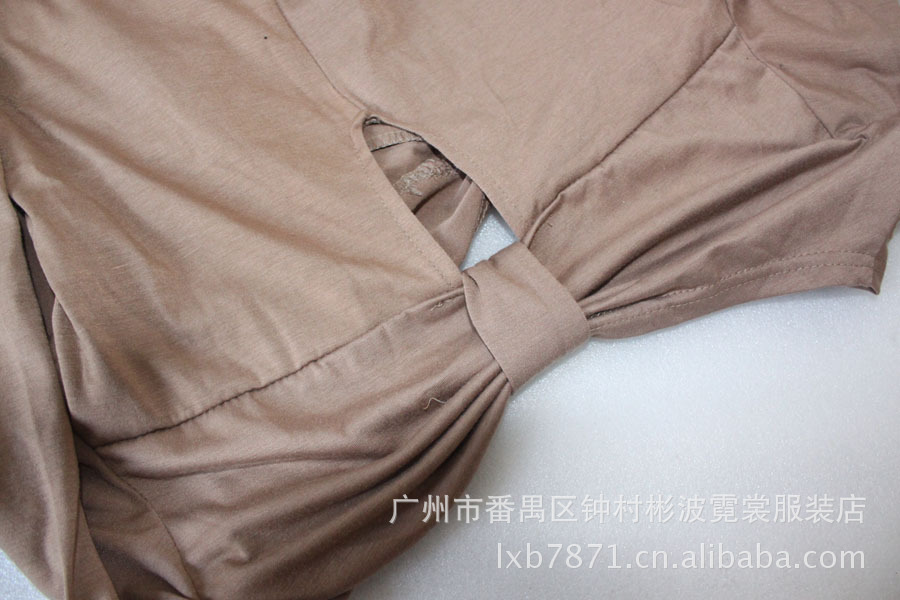 外贸<em>女裙批发</em>日式棉料喇叭长袖纯色V领棉料春