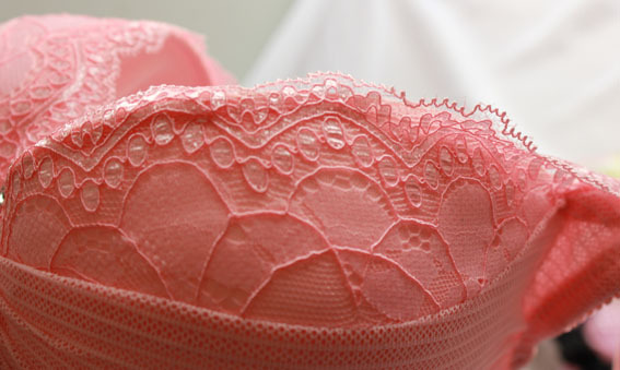 <em>文胸</em>-<em>花雨伞</em>正品<em>文胸</em>B罩小胸厚杯<em>内衣</em>丰胸超聚