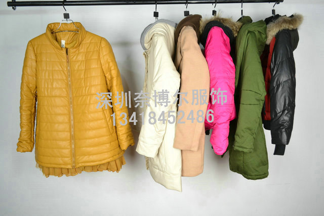 奈博尔供应品牌尾货折扣女装艾米丽冬装棉衣羽绒
