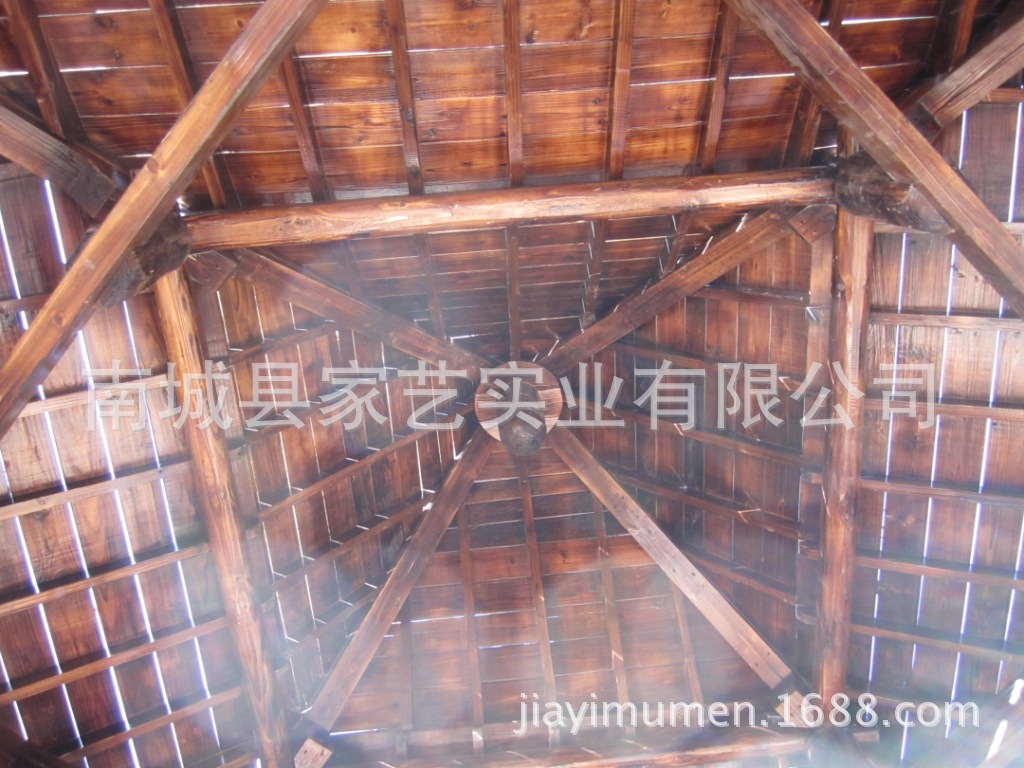 40米长廊和2个古建亭安装实拍照