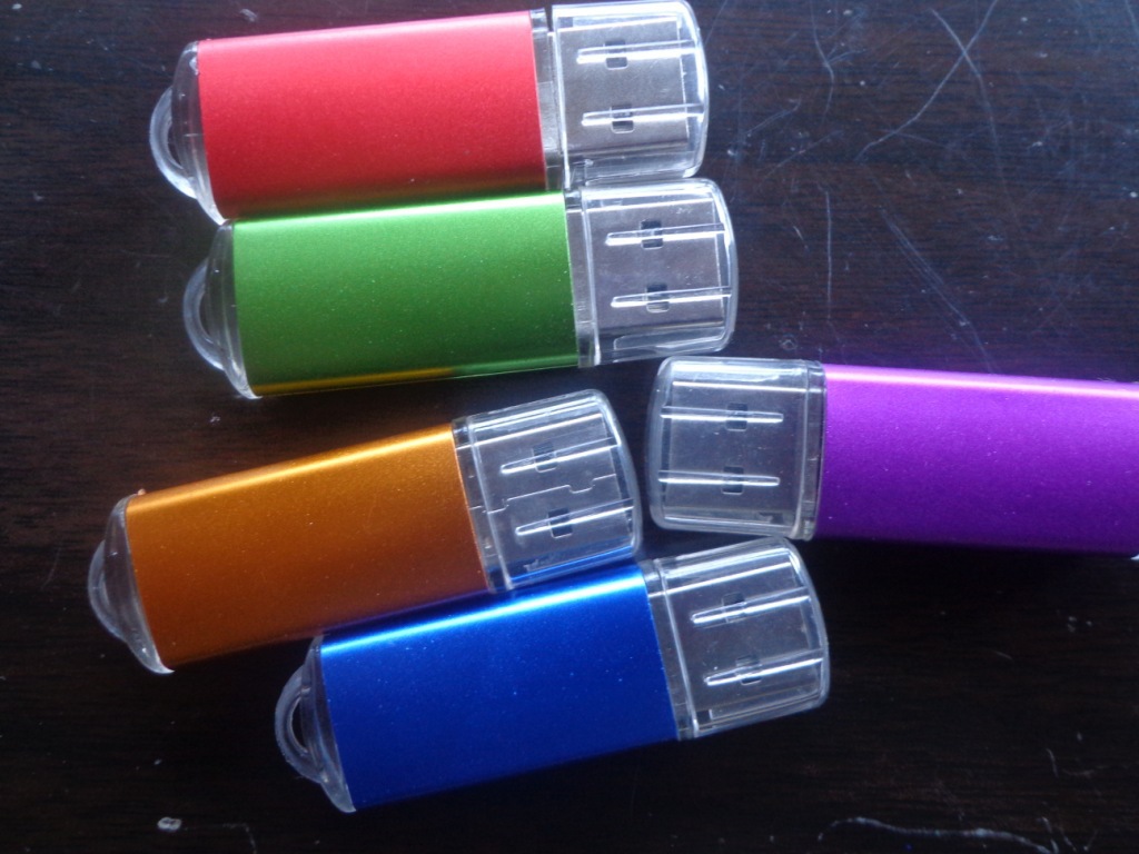 亮彩U盘 亮彩一代二代8M 16M 1G\/2G\/4G\/8G\/1