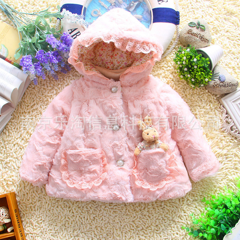 特价<em>批发</em>女童<em>冬装外套</em>童装<em>女宝宝</em>新年装甜美的