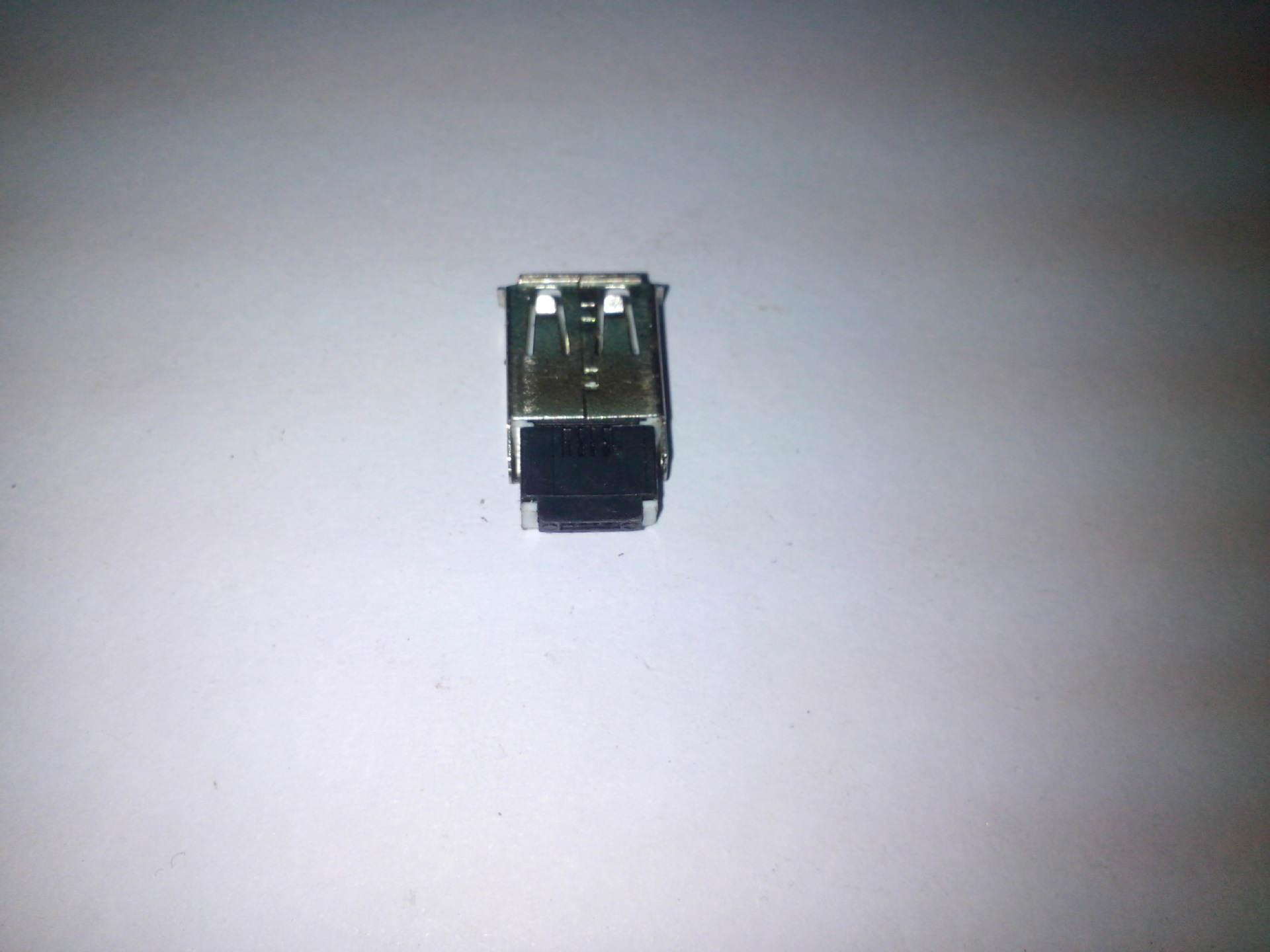 USB-A母组装件
