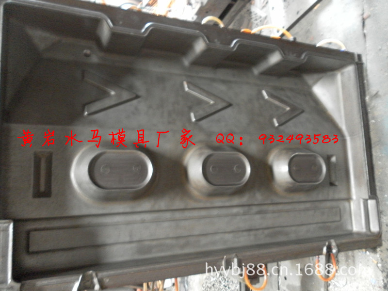 东莞超月电子获得PET载带反向吹塑模具专利完成自动化成型和脱模进程