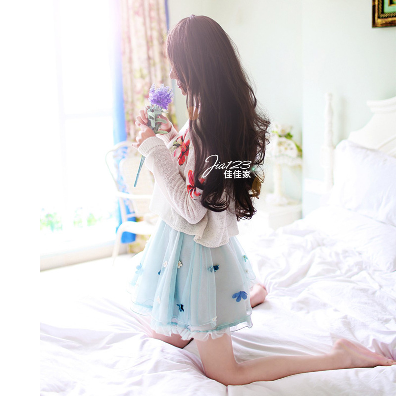 2013春夏新品百搭繁花點綴波浪裙擺半身裙 仙