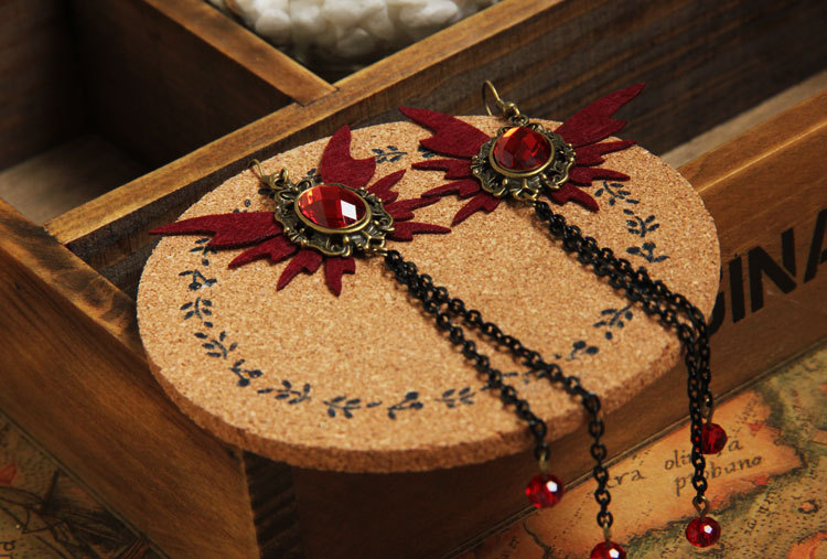 批发采购耳饰-哥特吸血鬼蝴蝶耳坠夸张流苏女