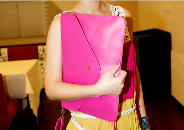 779114236_2046606908