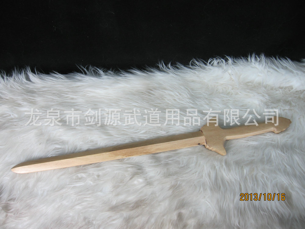 热销供应一体木剑 精美木质工艺品道具 未开刃