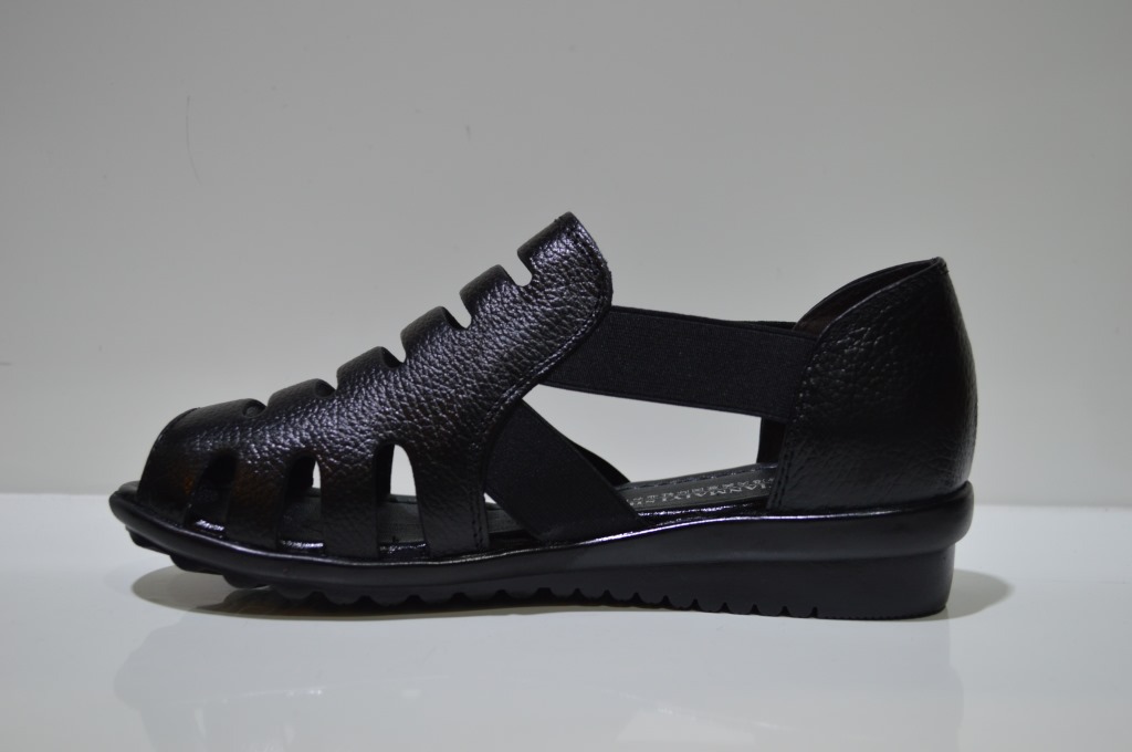 批发采购凉鞋、凉拖-新款真皮中年女式凉鞋 简