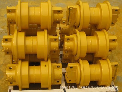 SD22推土机支重轮