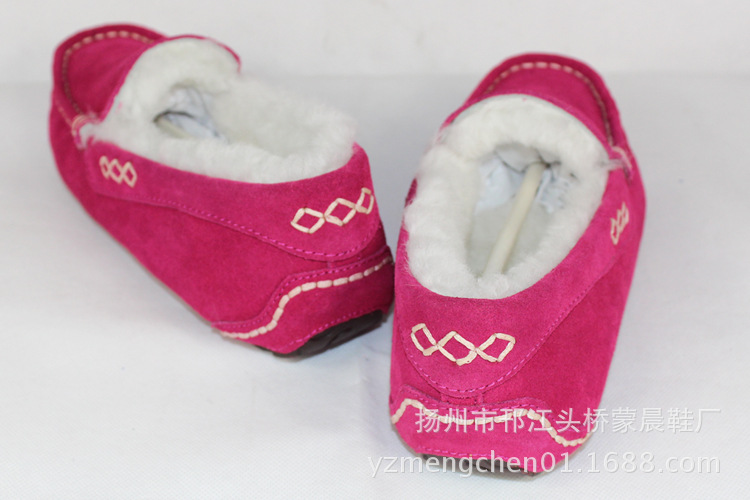 应2013爆款羊毛<em>豆豆鞋</em> 纯色保暖<em>女式豆豆鞋</em>】