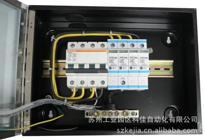 三相电源防雷箱_电源防雷配电箱_计数一体式防雷器