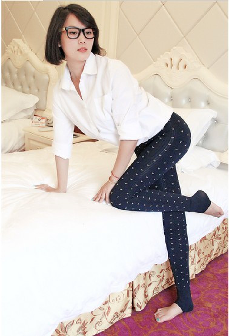 韩国原单 秋装 内加泡泡绒加厚舒适爱心竖纹踩脚袜 压力裤 打底裤 - 韩国原单 秋装 内加泡泡绒加厚舒适爱心竖纹踩脚袜 压力裤 打底裤厂家 - 韩国原单 秋装 内加泡泡绒加厚舒适爱心竖纹踩脚袜 压力裤 打底裤价格 - 义乌市艺恩服装有限公司 - 马可波罗网