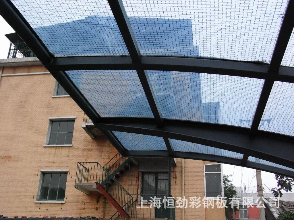 厂家直供阳光板雨棚 钢结构雨蓬 施工方便快捷