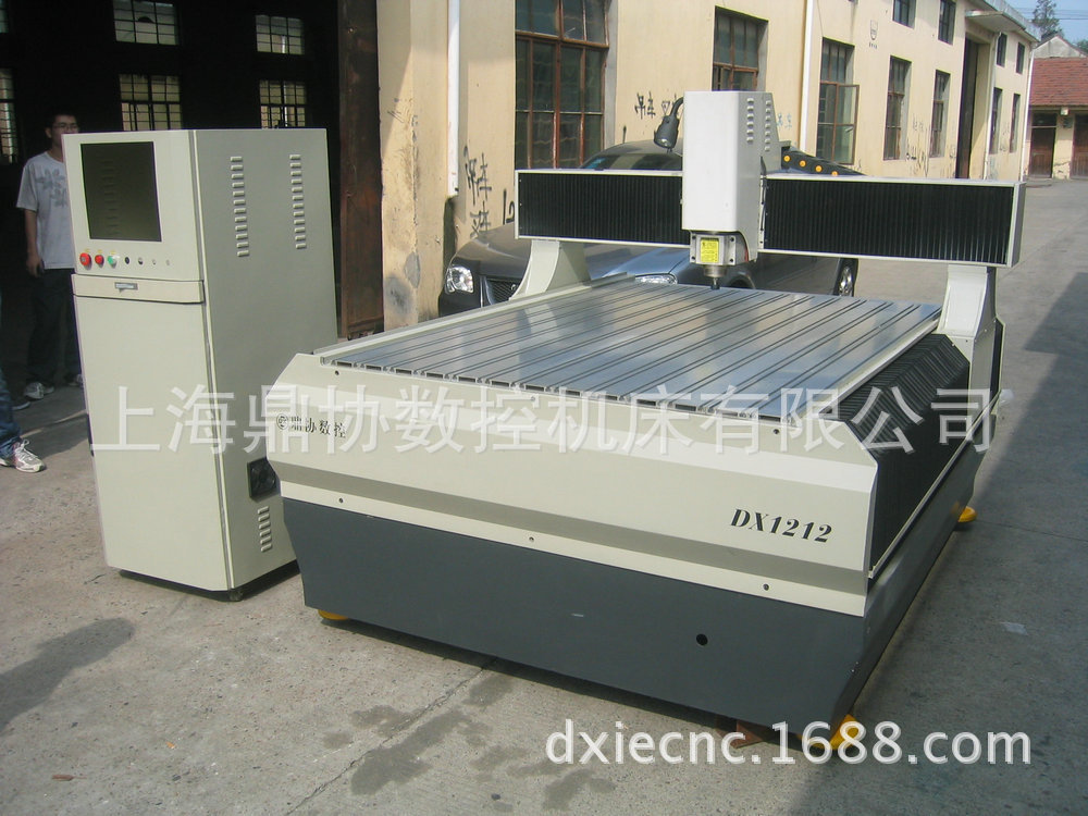 木工雕刻机厂家长期供应  DX-012精密木工浮雕雕刻机