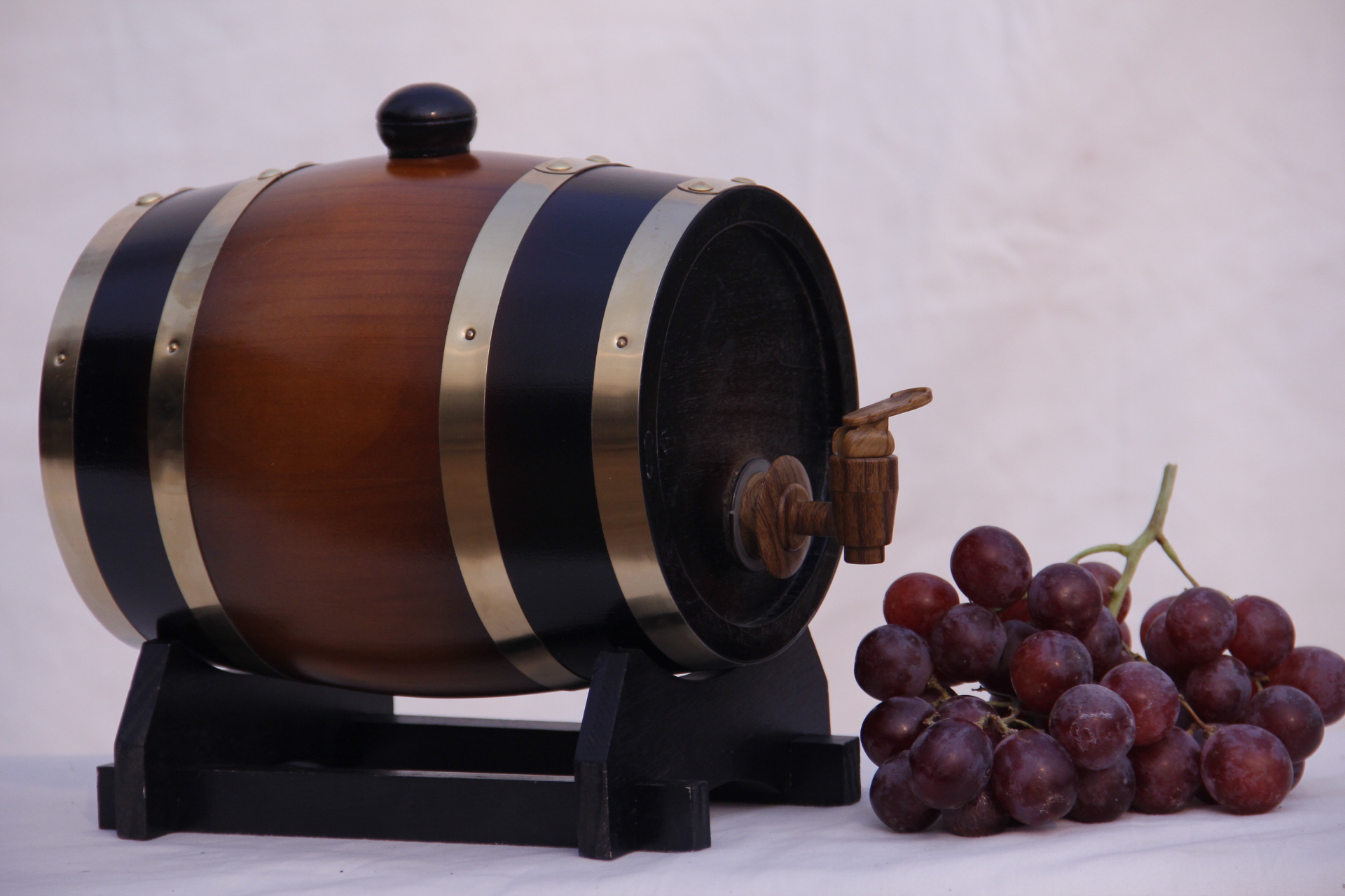 橡木桶-葡萄酒橡木桶(无胆2个,有胆2个)--阿里巴