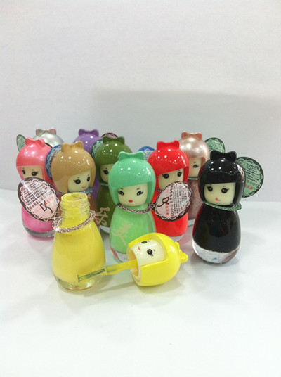 彩缤纷的小公主芳香美甲指甲油 热销品 <em>52色</em>可