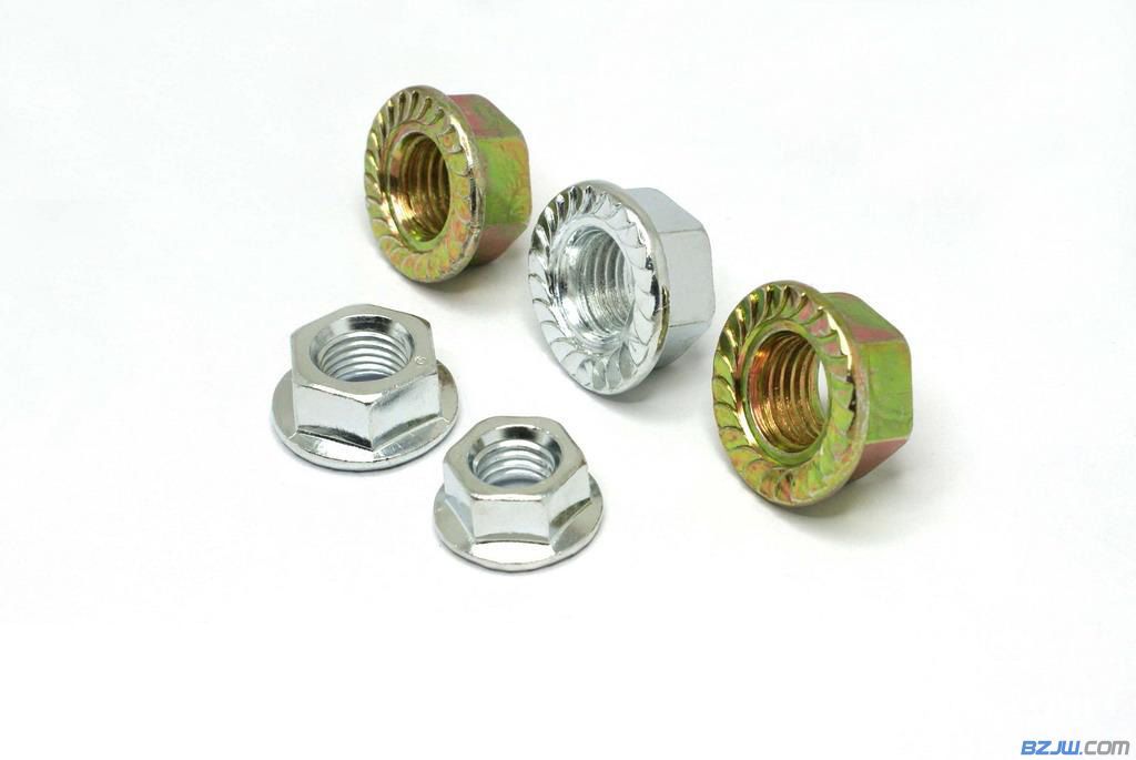 久拓体育取得水上卡丁船控制台防护装置专利使卡丁船操作更方便