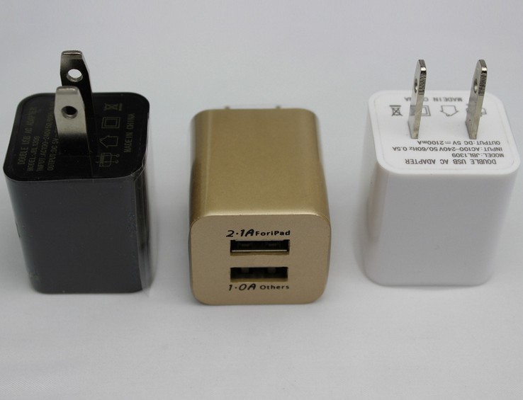 土豪金旅行充电器 双USB输出 iphone5S充电器