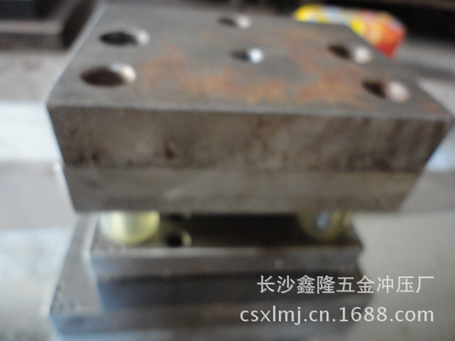 鋼木門切角模具