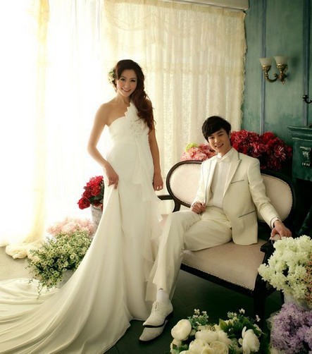 连云港罗门婚纱摄影店告诉您目前最流行的四种