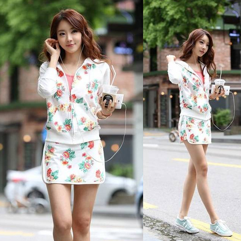 013秋季新款韩版女装 印花连帽<em>卫衣+短裤裙</em>运