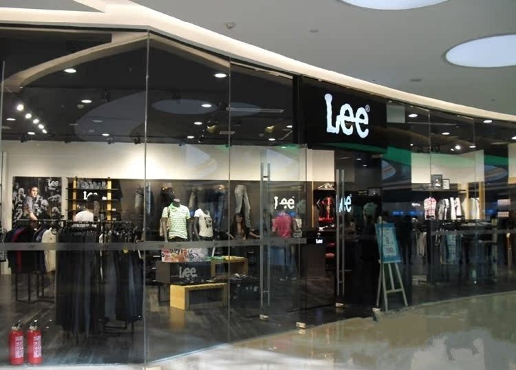 LEE店面