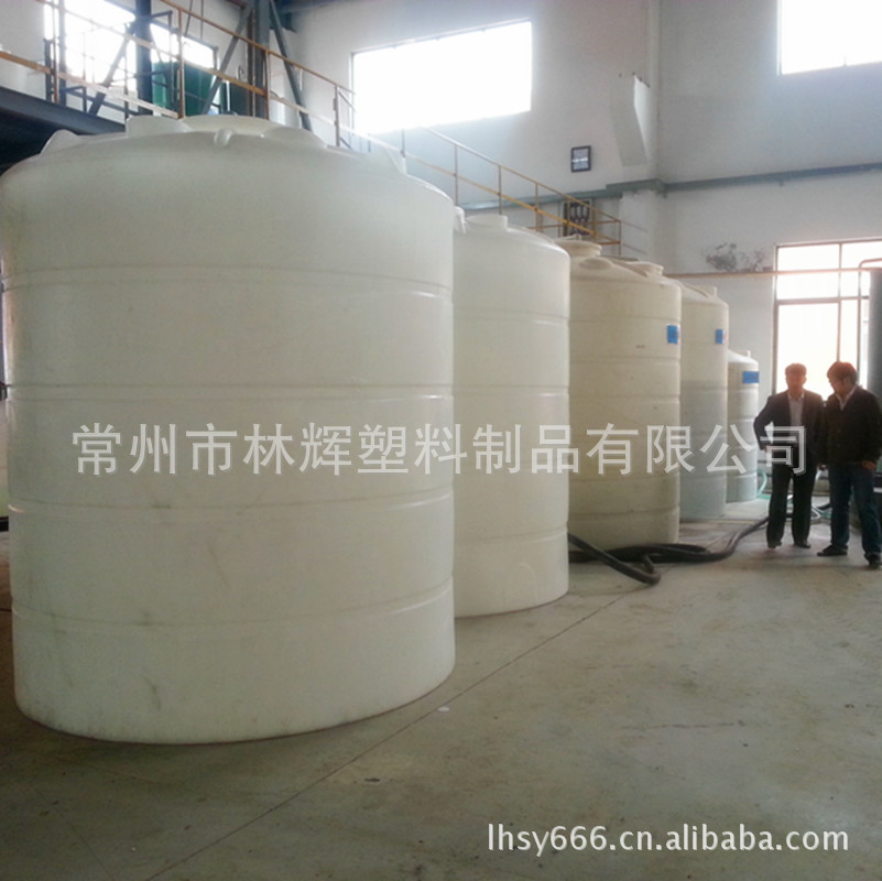 10吨水塔白色