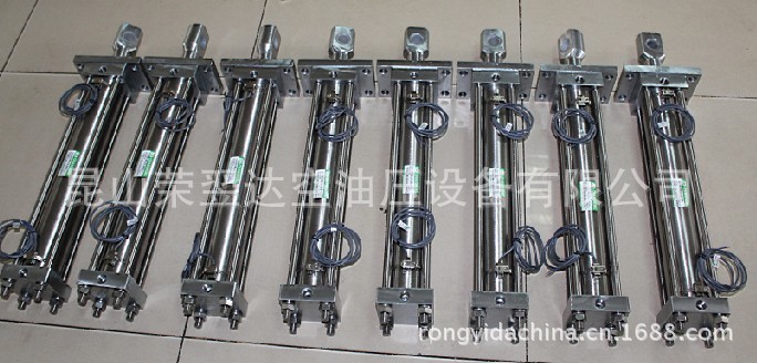 不锈钢油缸群