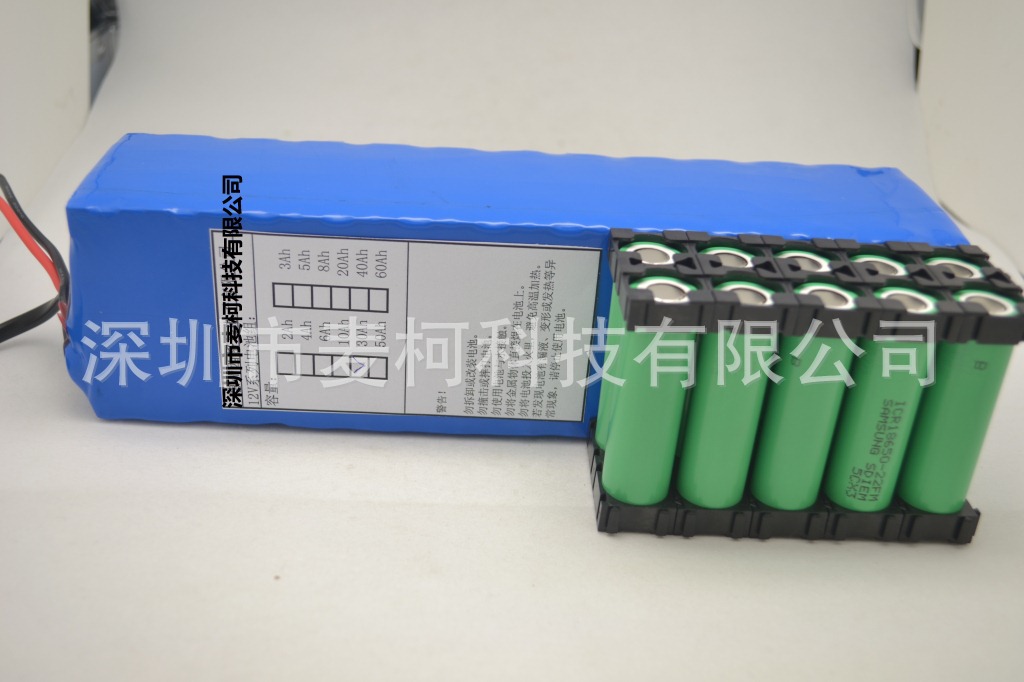 12V/30AH/汽车启动电源