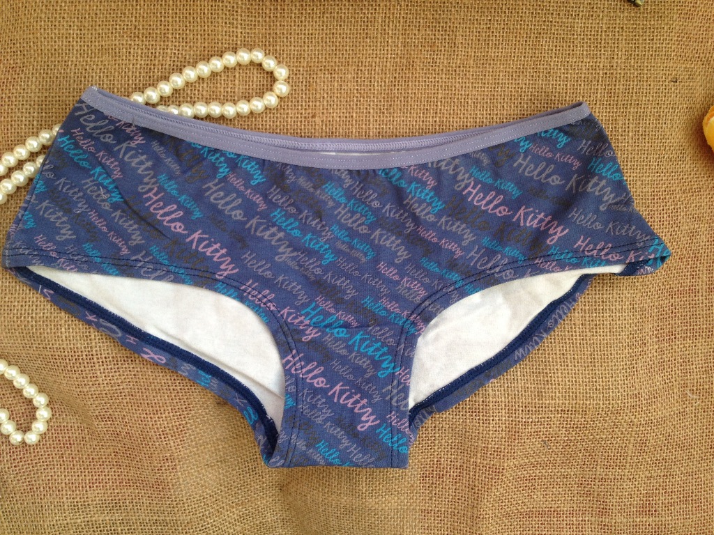 聚拢<em>文胸</em>_hellokitty<em>英文</em>字母多种供应聚拢前开