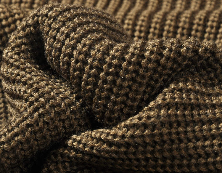 供应呛口小辣椒秀圆领套头军绿色打底<em>毛衣</em>+枣