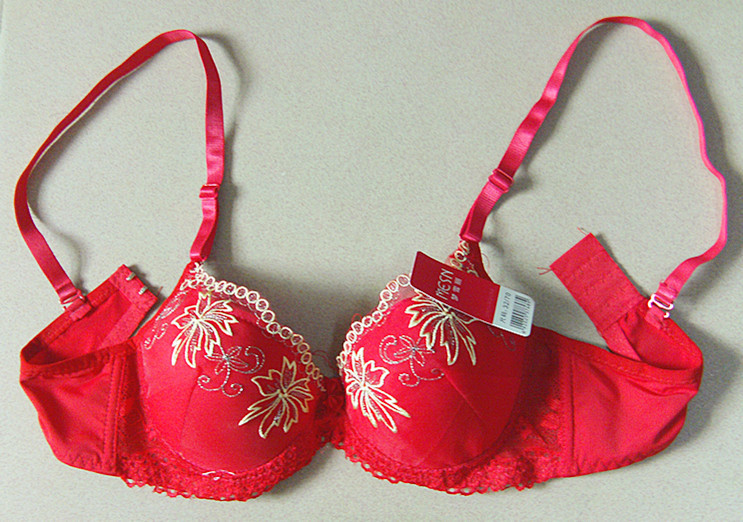 韩国<em>品牌内衣文胸</em>内裤可混批三排扣丝带装饰 