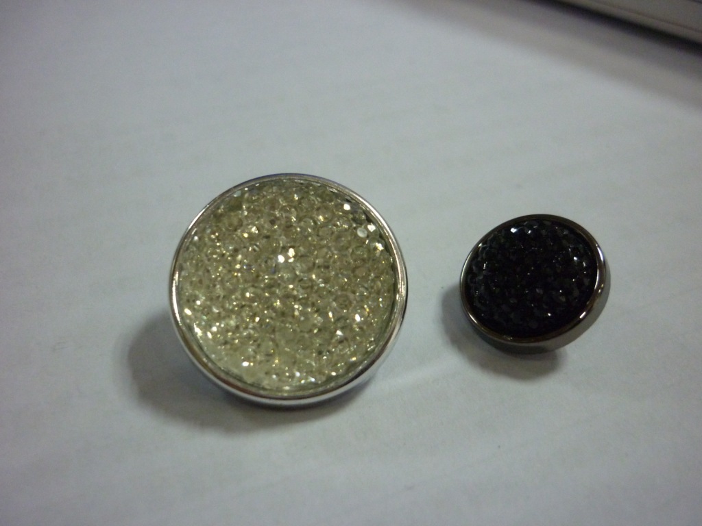 【厂家供应塑料仿金属纽扣 大衣扣 女式西装扣