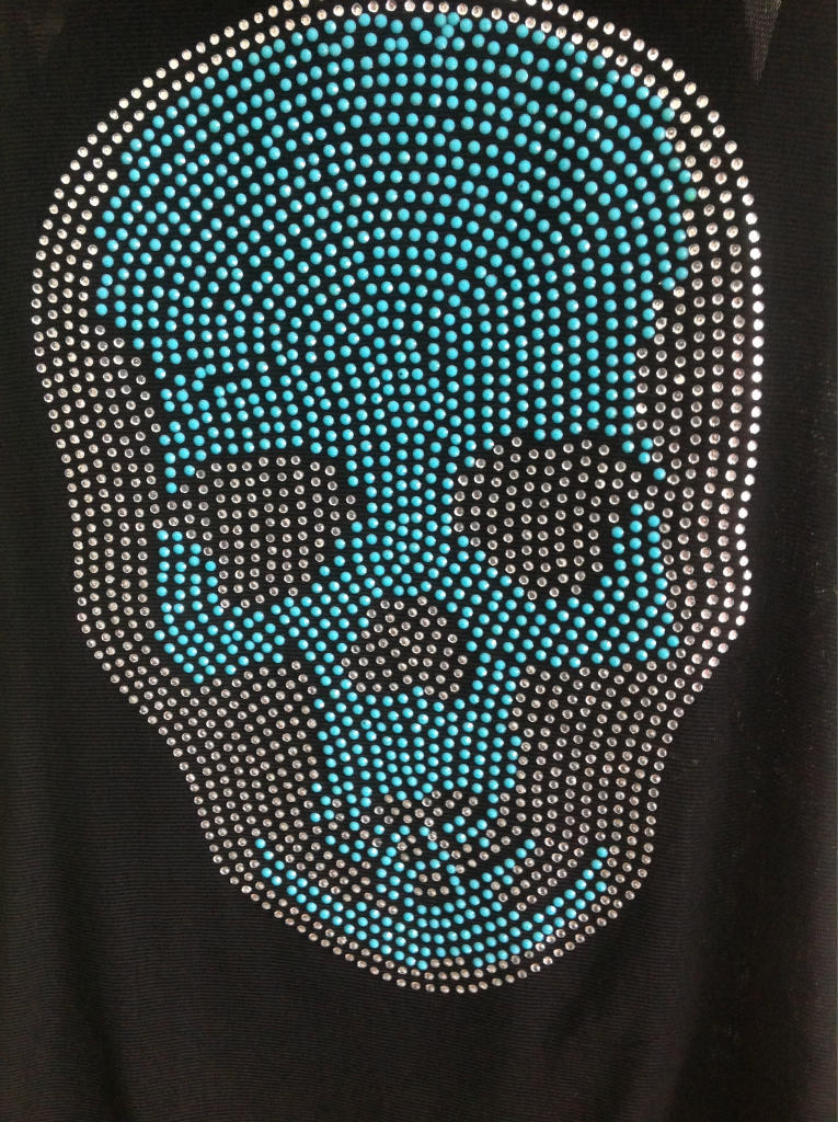 【2013<em>韩版女装网</em>纱吊带打底衫修身烫钻骷髅