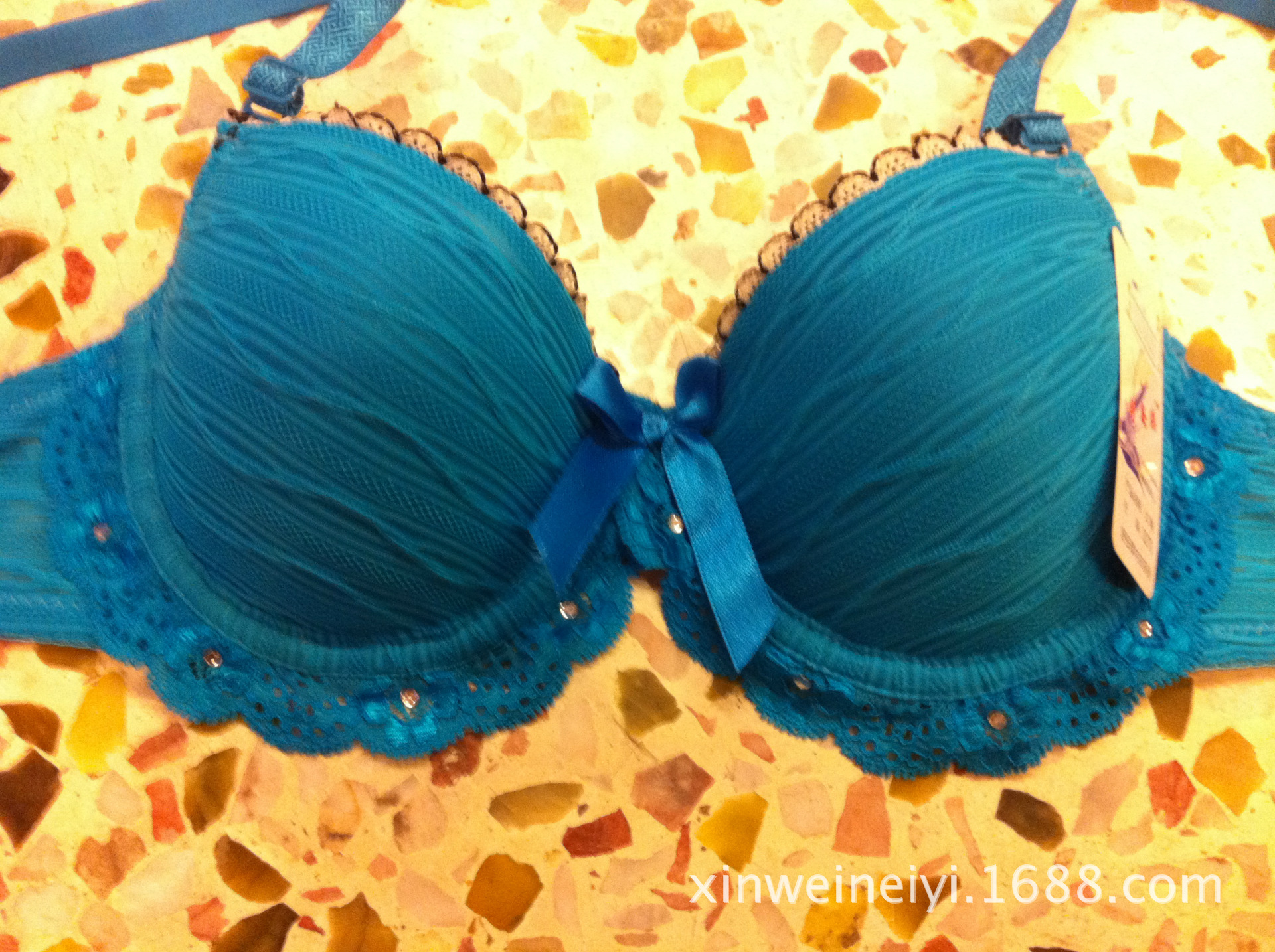 <em>文胸</em>-舒安琪新款可爱蕾丝少女<em>文胸</em> 薄被<em>两排扣</em>