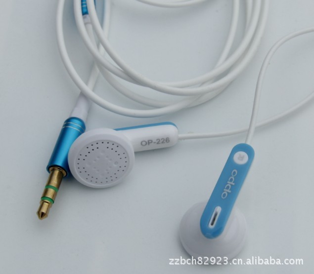 耳机-OPPO-226 音质超棒 金属插头 低音炮耳机
