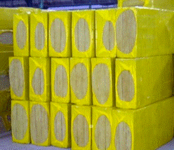 袖口式岩棉板包装机1