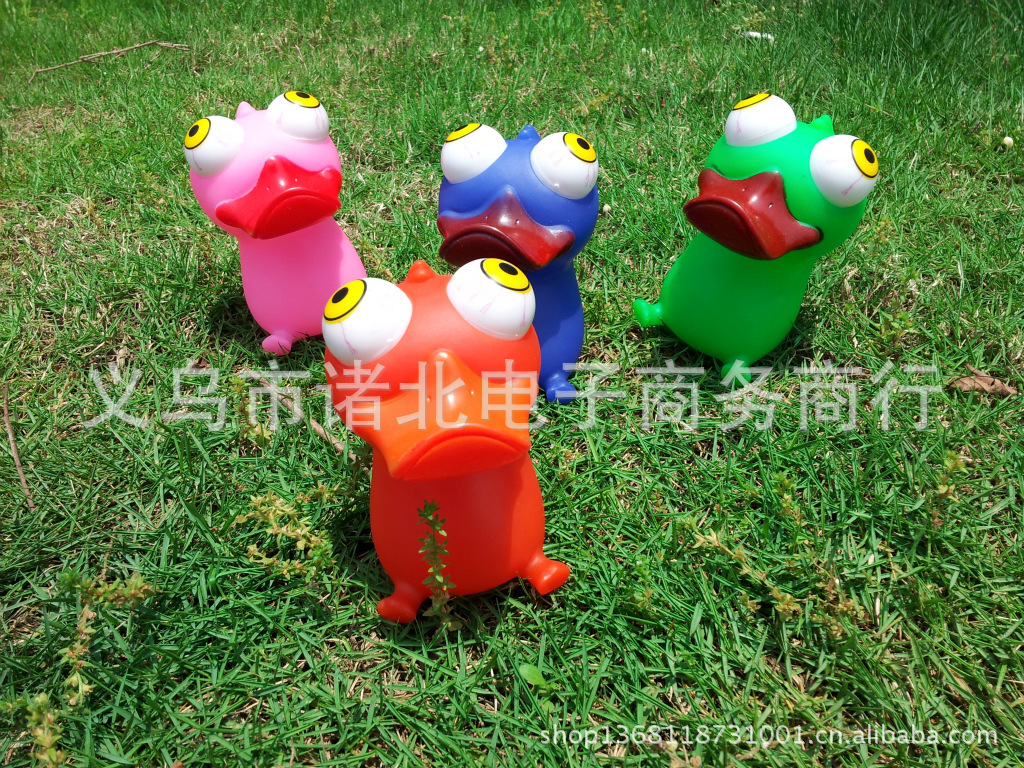 厂家直销 批发爆眼突眼鸭子会叫 闪光 发泄鸭子