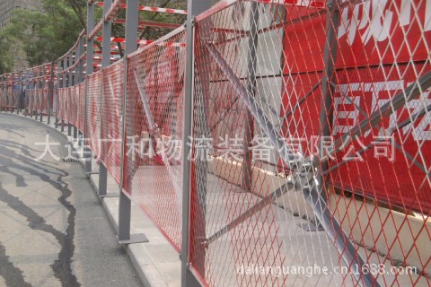 【大连 安全通道 建筑施工现场护栏 安全护栏 人