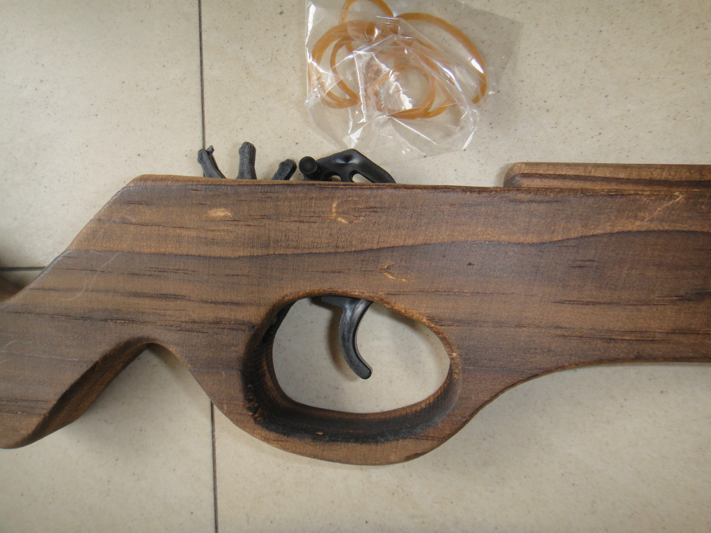 【支持小额批发 长布枪 木枪 打橡皮筋木枪】价