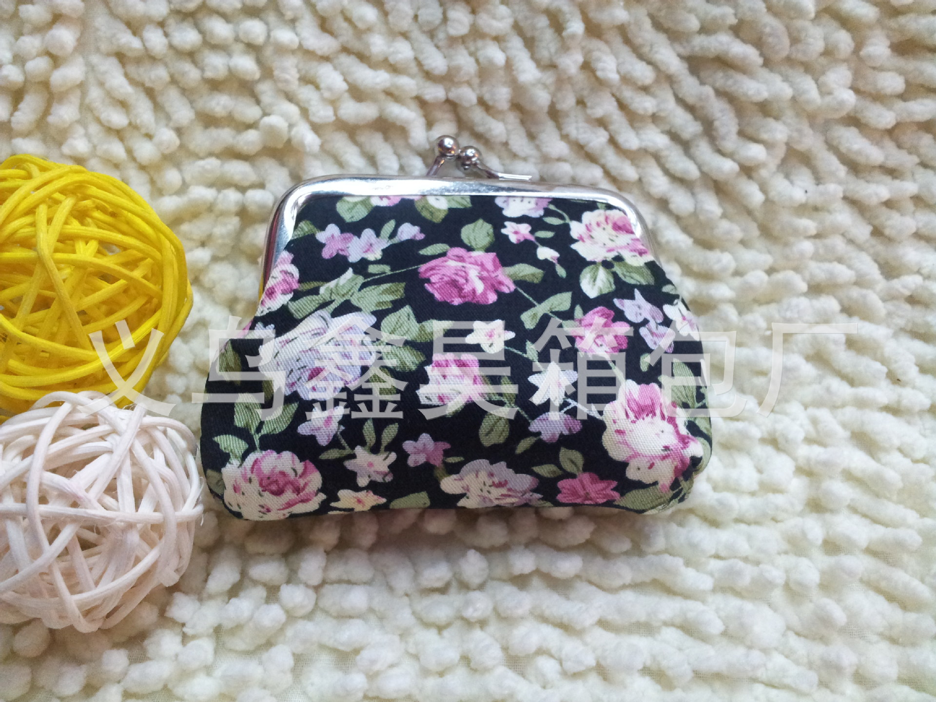 【厂家直销全棉布带里布小花零钱包适合礼品赠