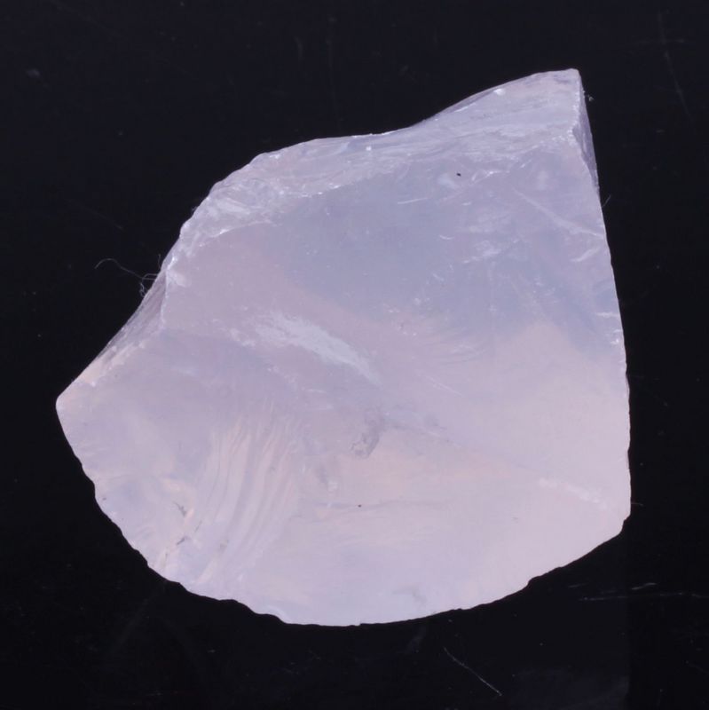 水晶是晶石,一种无色透明的大型石英结晶体矿物.