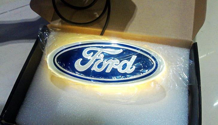 【福特致胜 福克斯 蒙迪欧LED改装车尾灯 发光