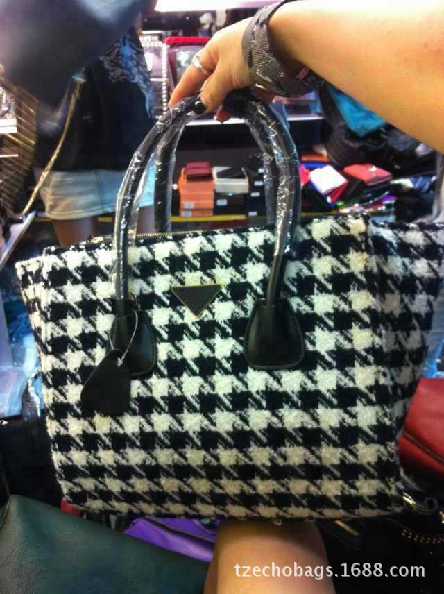 Handbag A467