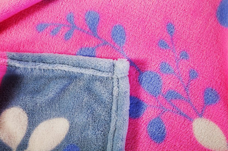 毛毯厂家大量供应法莱绒毛毯 足尺寸不掉毛 换