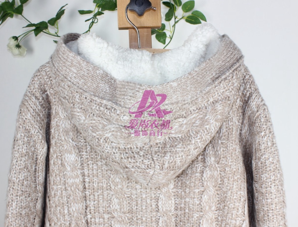 批发采购<em>女式毛衣</em>-外贸原单bershka女士<em>羊羔绒</em>