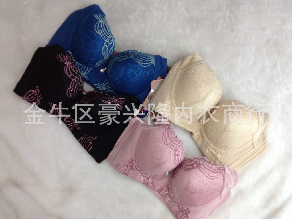 【<em>金冠夫人</em>3021<em>超薄文胸</em>C杯减压型/胶原蛋白